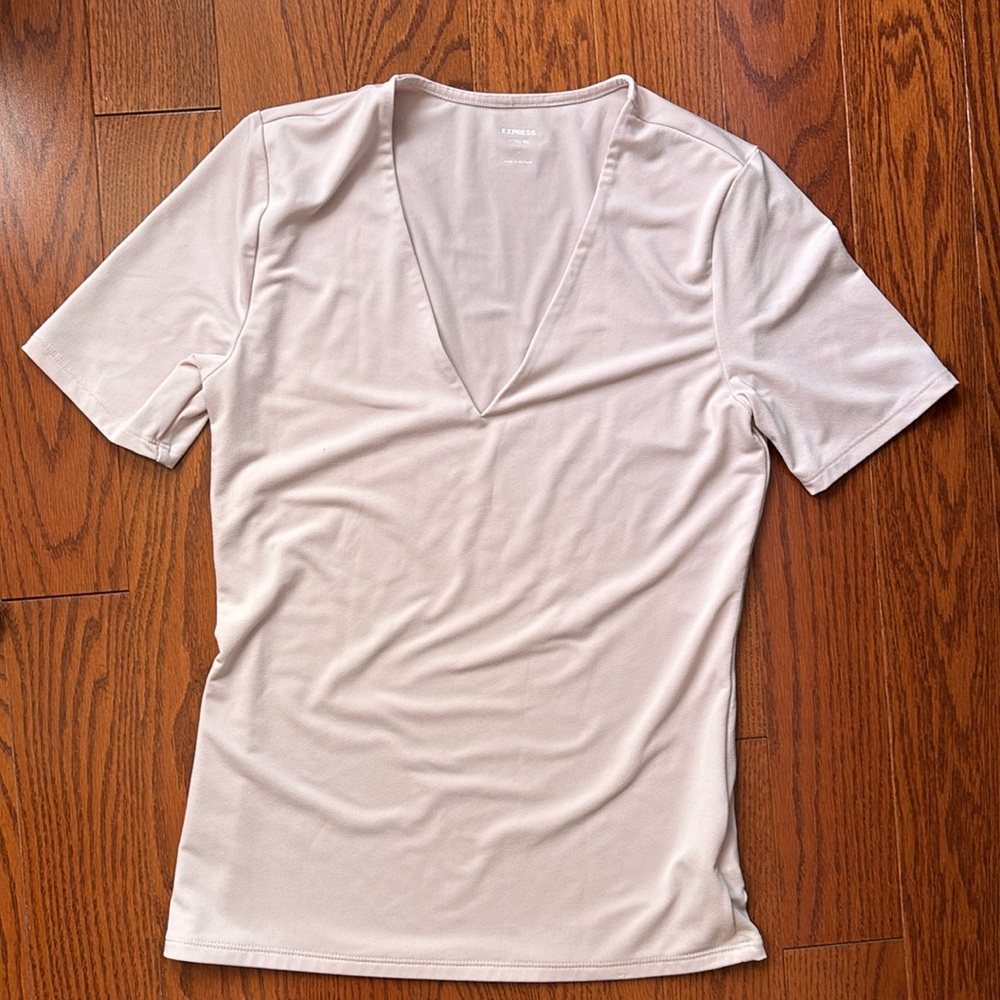 Express Fitted Tee